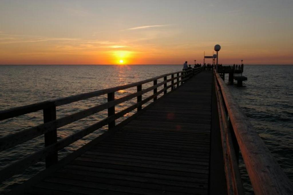 Fewo 08 Seemoewe Mit Blick Auf Salzhaff Und Ostsee Rerik Exterior photo